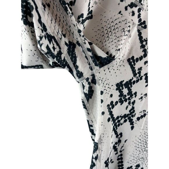 Savvi Fit Khali Python Snake Print 7/8 Leggings High Rise White Black Medium - Picture 5 of 10